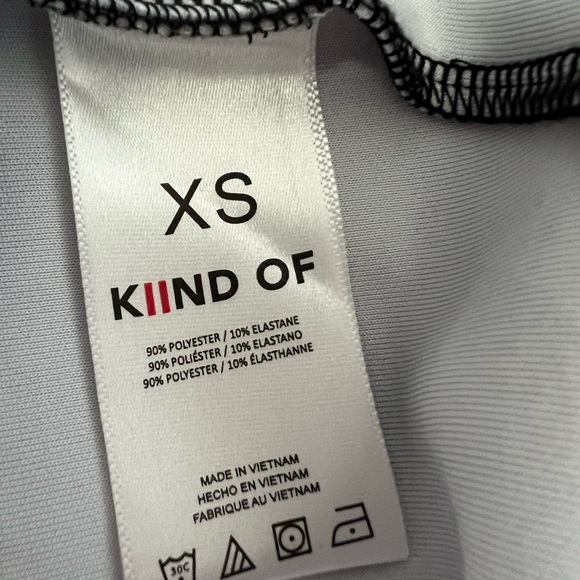 Beautiful pencil skirt. Brand new! - Picture 3 of 5